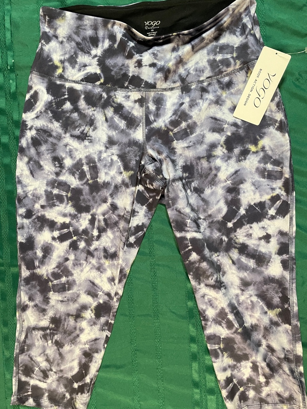 VOGO Athletica Black & White Tie-Dye Leggings